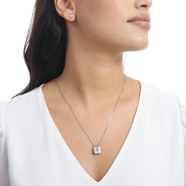 Conjunto Colar e Brincos Trevo Prata - Imagem 2